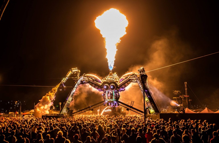 Glastonbury spider stage