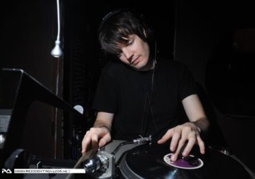 Groove Podcast 66 - Ambivalent