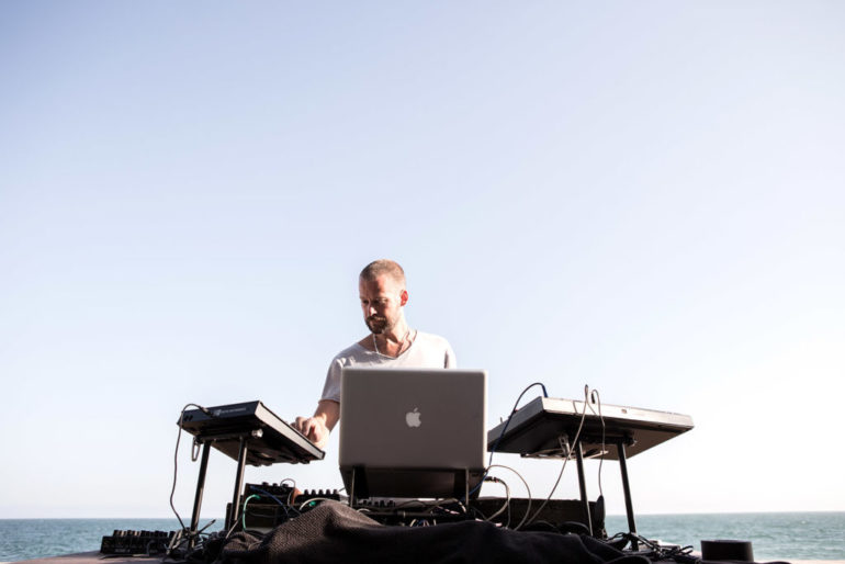 Wa Wu We aka Sebastian Mullaert - Travellers EP